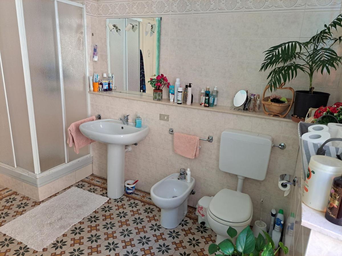 Apartamento Camera Privata Vicino Al Teatro Ariston San Remo Exterior foto